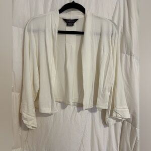 Cream cropped sweater shrug with sleeve detailing